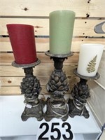 Set of 3 candle holders w/candles