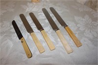 LOT OF ANTIQUE BUTTER KNIVES - DIFFERENT MAKERS