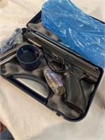 Beretta, New 22. NEOS, 22 Cal. Target pistol new