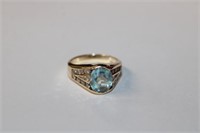 14 Kt Blue Topaz & Diamond Ring