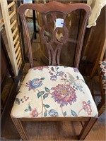 ANTIQUE CHIPPENDALE STYLE SIDE CHAIR