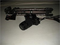 Nikon 35mm camera w/tripod N8008s