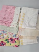 Small quilt, table runners, placemats etc