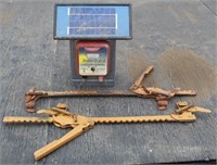 Solar Fence Charger, (2) Fence Strechers
