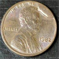 1982 Lincoln Penny with Obverse Cud Error