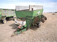 Henke BH-10 PT Feed Wagon #10934