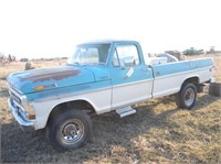 1972 Ford F250 "Sport Custom" Pickup