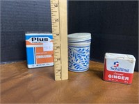 Vintage spices Tin cans