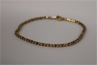 14k yellow gold Diamond Line Bracelet