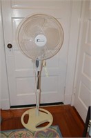 Wexford Oscillating Fan w/Remote (adjustable in