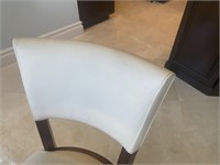 WHITE LEATHER CHAIRS WITH WOOD LEGS