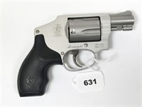 Smith & Wesson 642-2 Airweight 38Spl revolver,
