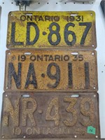 1931 and 1935 license plates Ontario