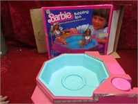 Barbie bubbling spa doll toy w/box.