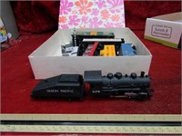 Union Pacific model train & cars.