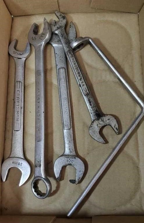 Tools, Glass & Antiques, Estate of Ruby Fuller plus Collecti