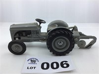 1/16 Scale Ford 9N Tractor With 3 Point Plow
