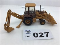 ERTL 1/50 Scale Case Backhoe 580K