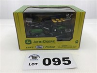 1/43 Scale - John Deere - 1942 Pick Up