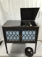 EDISON CRANK PHONOGRAPH WITH 18 RECORDS, WORKS