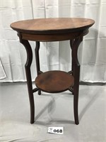 ROUND WOODEN OCCASIONAL TABLE