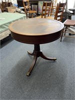Leather top round table 28"x28”