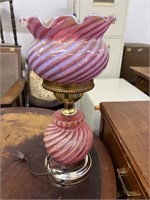 Candy stripe swirl lamp