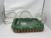 4 Pyrex Casserole Dishes, 1 Pyrex Lid, and 1