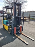 Komatsu Forklift Propane 6406 Hours 3.5' Forks