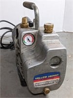 Yellow Jacket Vacuum Pump Super Evac 6 CFM Model