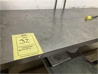 STAINLESS STEEL TABLE - 70''W x 30''D