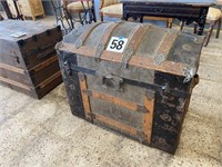 ANTIQUE DOME TOP TRUNK