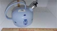DRU cast iron teapot