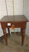 wood end table with drawer