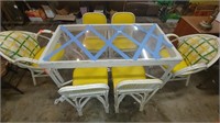 7 piece whicker patio set w/glass table top