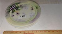 unmarked plates with coordinating patterns
