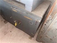 SAFE - ACME SAFE CO - DOUBLE DOOR - INTERIOR