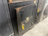 SAFE ON WHEELS - SINGLE DOOR - BLACK - 45x32x25