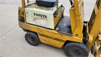 Toyota 2FB9 electric forklift