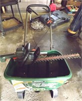 BLACK AND DECKER 18" HEDGER AND SCOTTS LAWN SEEDER