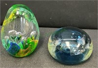 Pair of glass paper weights - one egg shaped 3