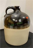2 gallon whiskey jug crock.(1373)