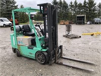 Mitsubishi F25 5000 lbs Forklift