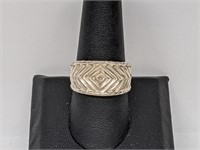 .925 Sterling Silver Geometric Design Band