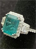 18K WHITE GOLD EMERALD AND DIAMOND RING