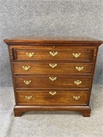 SOLID MAHOGANY CRAFTIQUE 4 DRAWER CHEST WITH PULL
