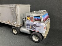Semi Truck & Trailer