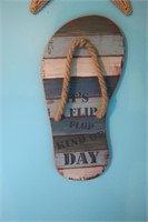 Wooden Flip Flop Wall Decor