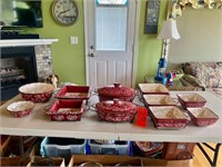 Box lot Temp-Tations Presentable Ovenware