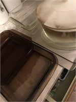 Pyrex and cookie sheets
